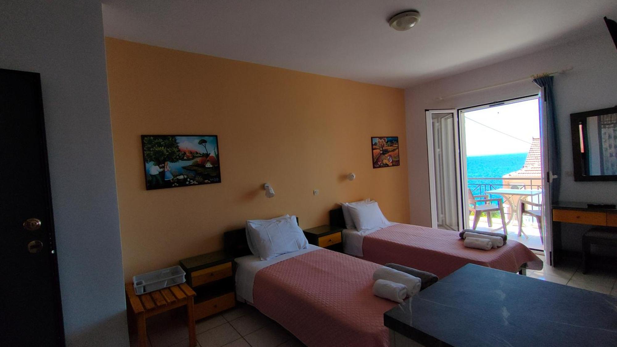 Mema'S Apartment Agia Efimia Phòng bức ảnh