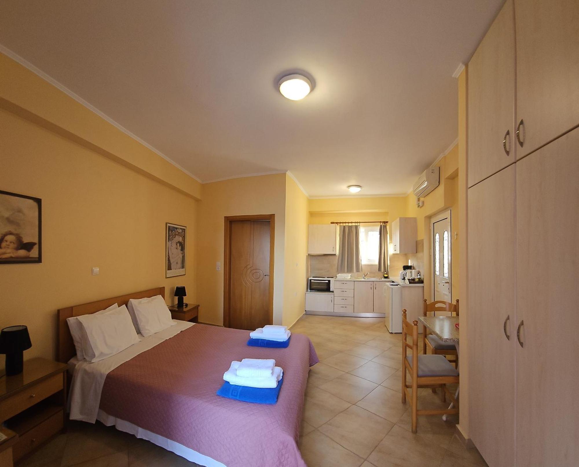 Mema'S Apartment Agia Efimia Phòng bức ảnh