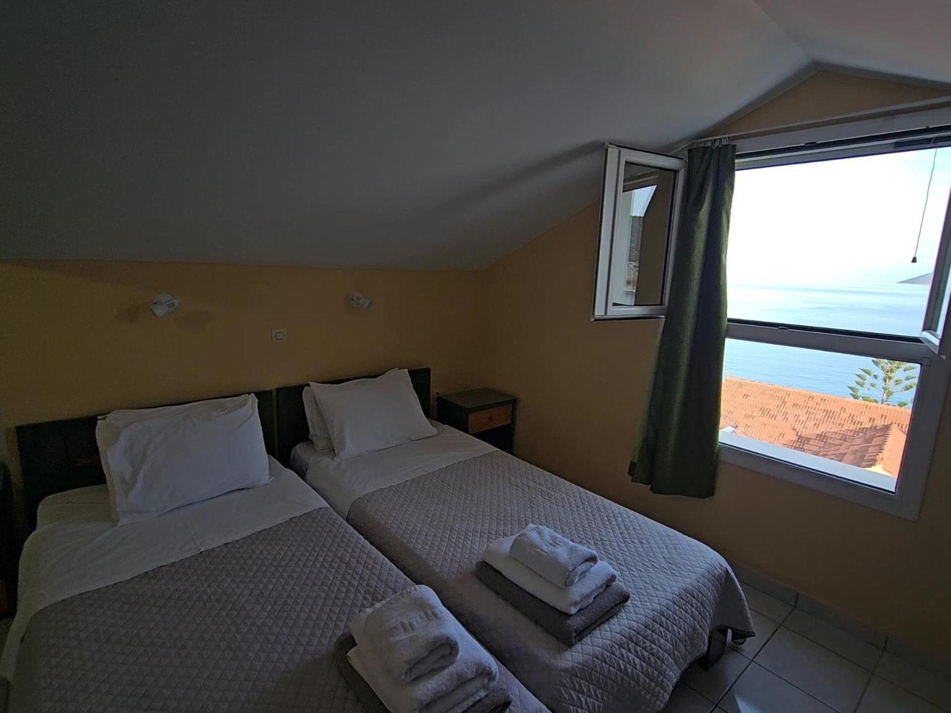 Mema'S Apartment Agia Efimia Phòng bức ảnh
